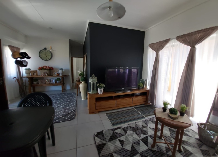 To Let 2 Bedroom Property for Rent in Mooikloof Country Estate Western Cape